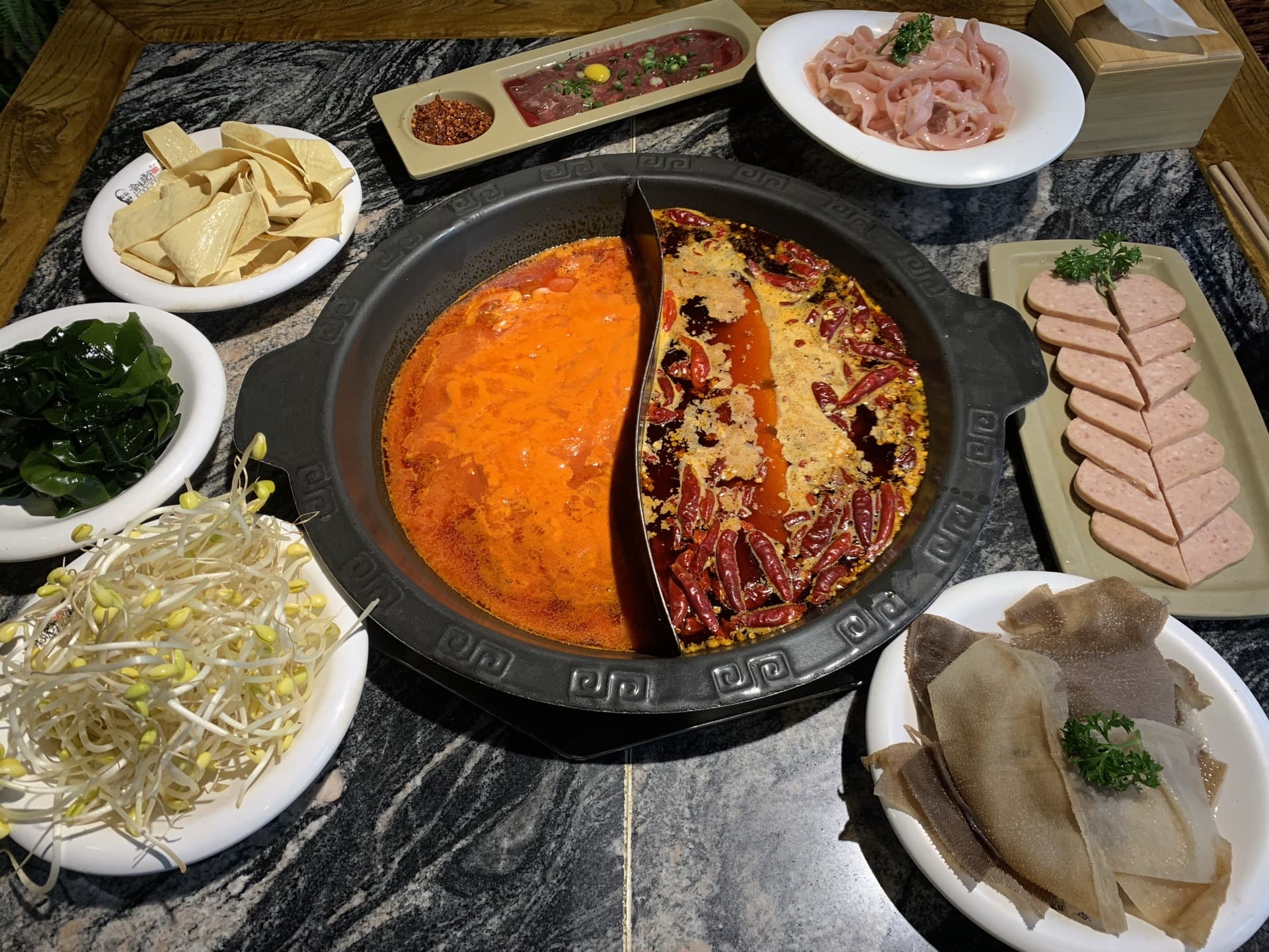 Yuwei Xiaoyu Hotpot main view